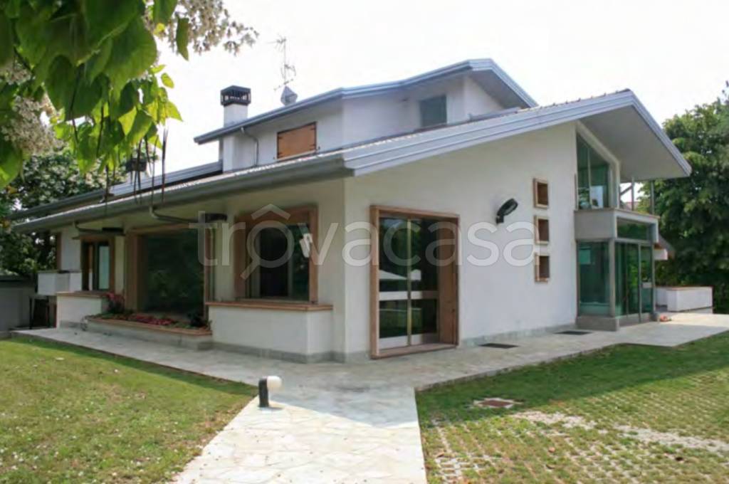 casa indipendente in vendita a Corbetta