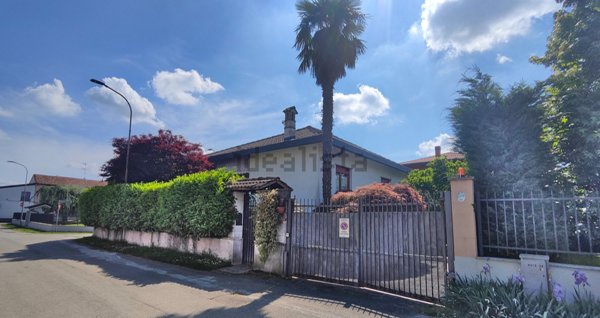 casa indipendente in vendita a Corbetta