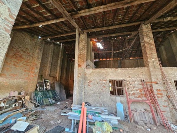 appartamento in vendita a Corbetta in zona Soriano