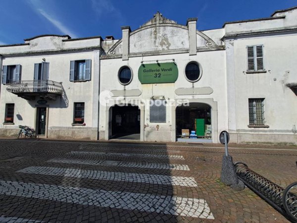 negozio in vendita a Corbetta