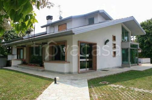 casa indipendente in vendita a Corbetta