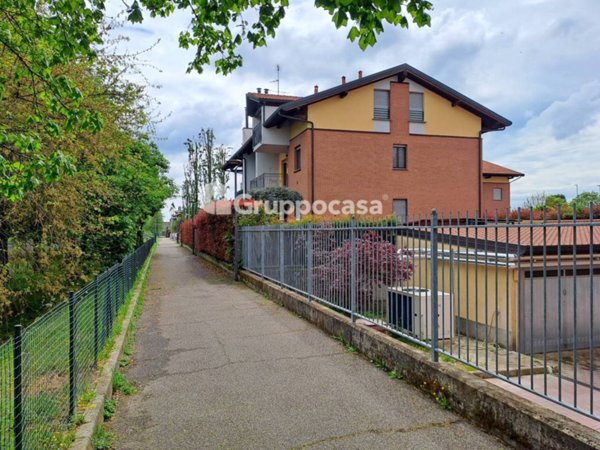 appartamento in vendita a Corbetta in zona Battuello