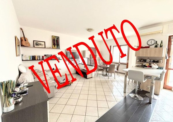 appartamento in vendita a Corbetta in zona Battuello