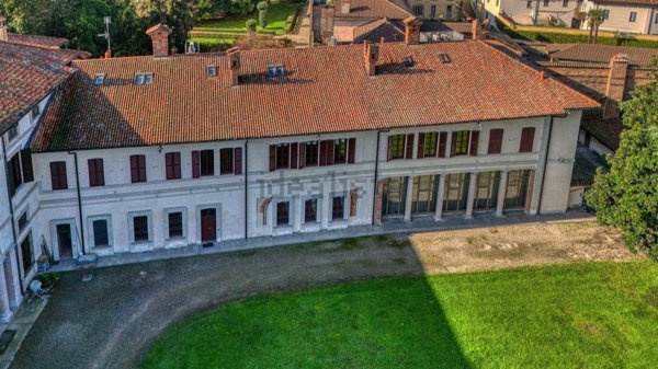 appartamento in vendita a Corbetta in zona Battuello