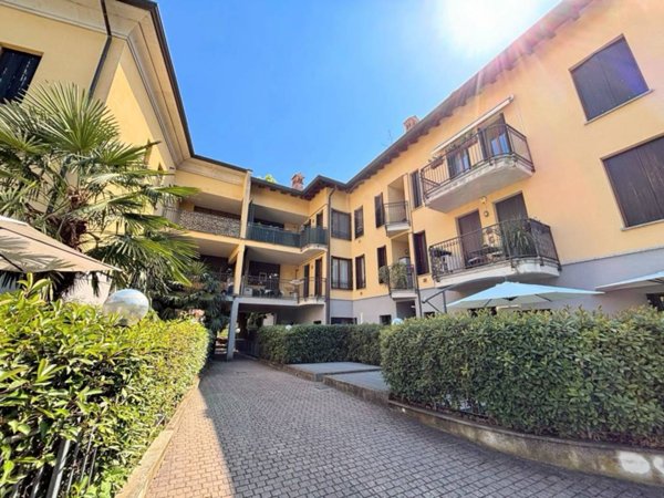 appartamento in vendita a Corbetta in zona Battuello