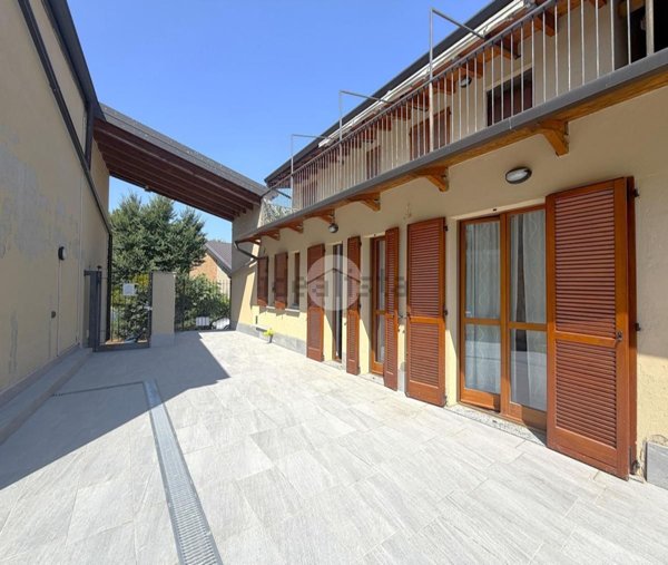 appartamento in vendita a Corbetta in zona Battuello