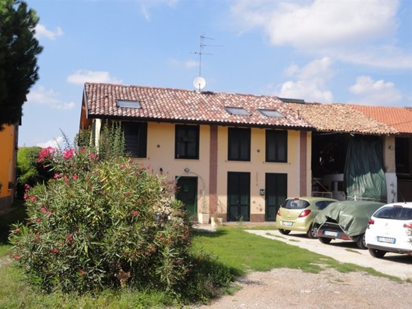 appartamento in vendita a Corbetta in zona Battuello