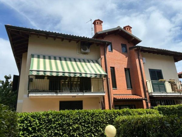 appartamento in vendita a Corbetta in zona Soriano