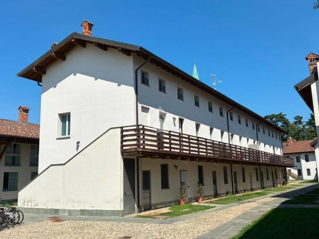 appartamento in vendita a Corbetta in zona Battuello