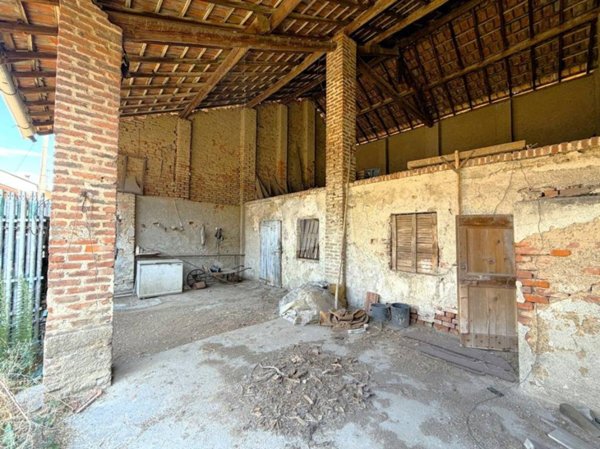 appartamento in vendita a Corbetta in zona Pobbia