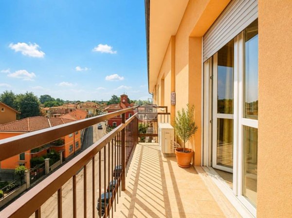appartamento in vendita a Corbetta in zona Battuello