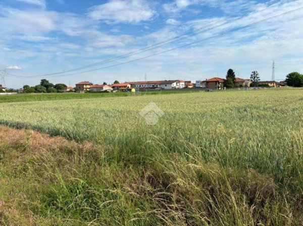 terreno agricolo in vendita a Corbetta in zona Battuello