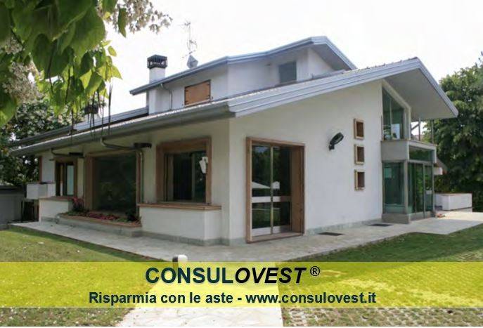 casa indipendente in vendita a Corbetta in zona Battuello