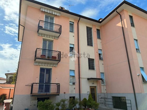 appartamento in vendita a Corbetta in zona Battuello