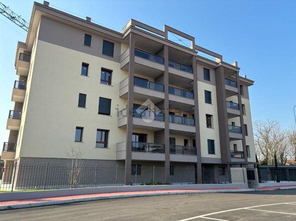 appartamento in vendita a Corbetta in zona Battuello