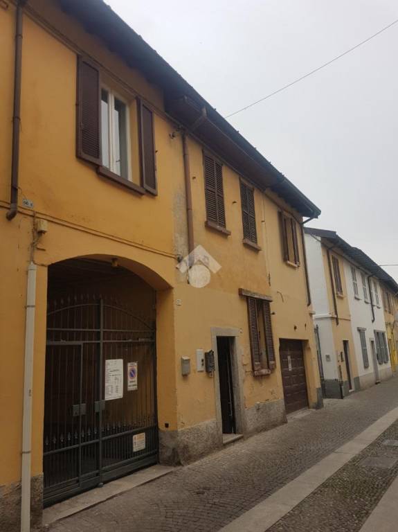 casa indipendente in vendita a Corbetta in zona Battuello