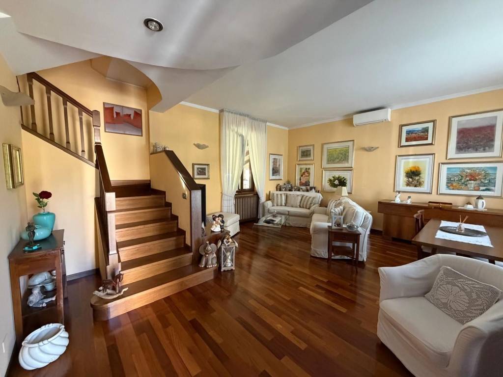 casa indipendente in vendita a Corbetta