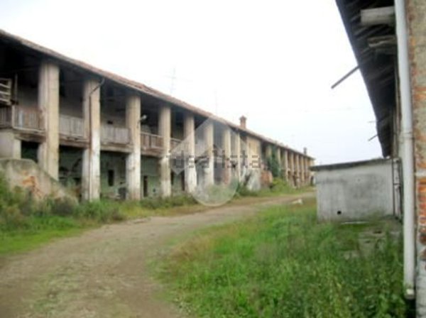 casa indipendente in vendita a Corbetta in zona Battuello