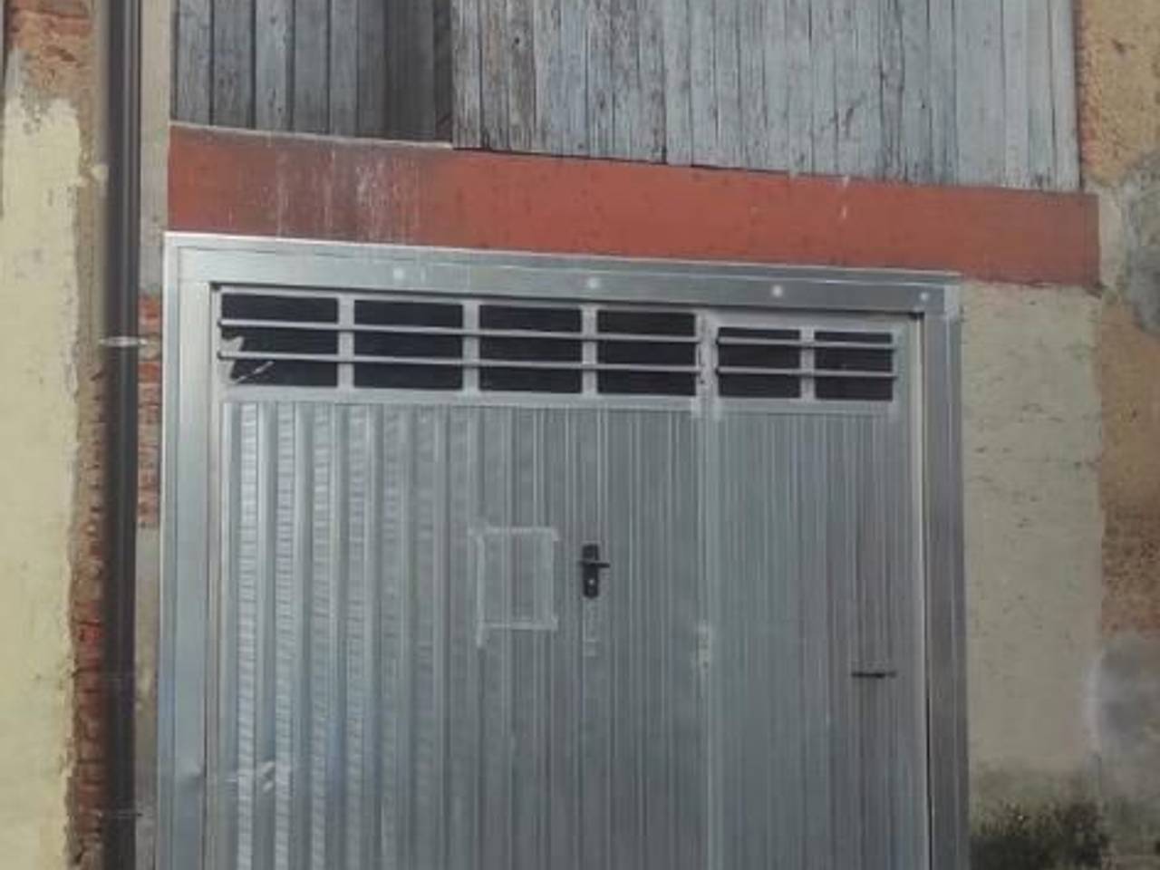 box auto in vendita a Corbetta in zona Pobbia