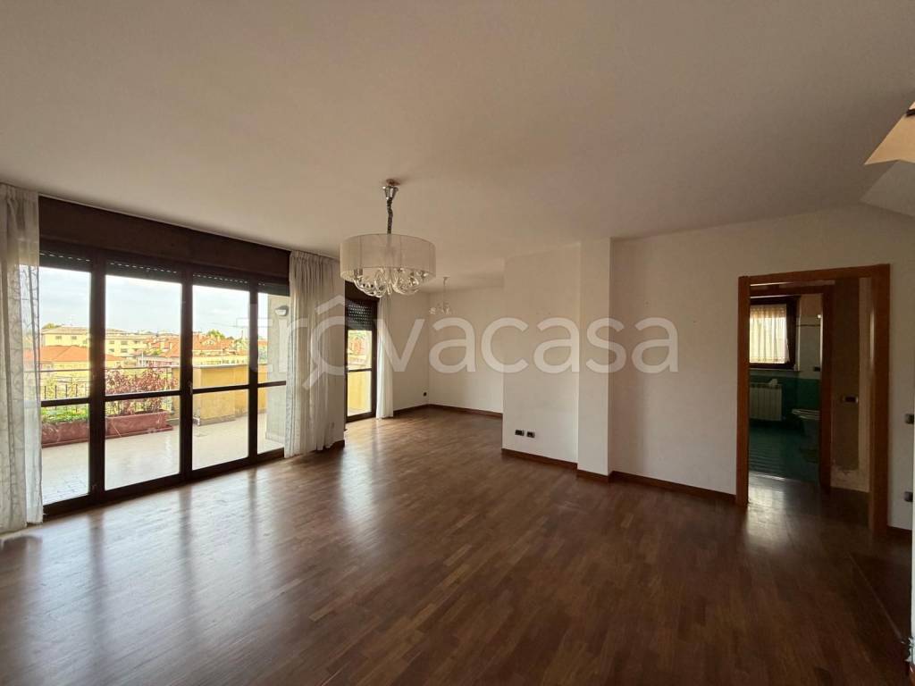 appartamento in vendita a Corbetta in zona Battuello