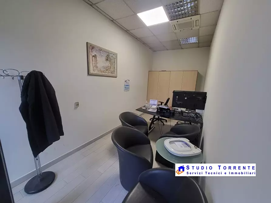 ufficio in vendita a Cormano