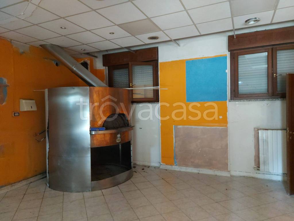 negozio in vendita a Cormano