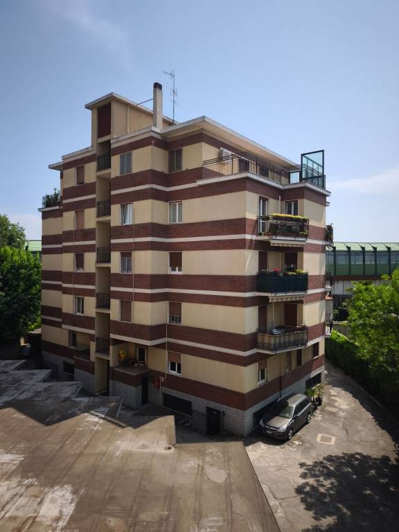 appartamento in vendita a Cormano in zona Brusuglio