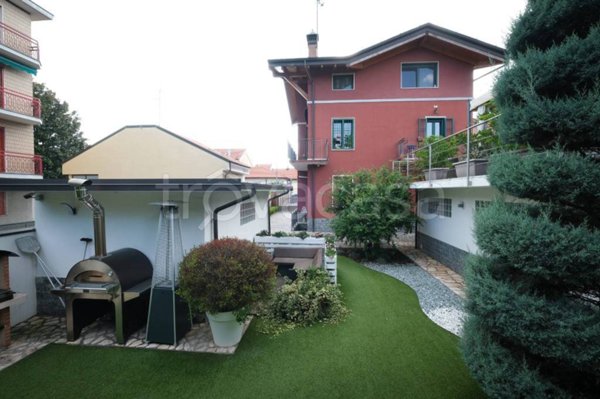casa indipendente in vendita a Cormano