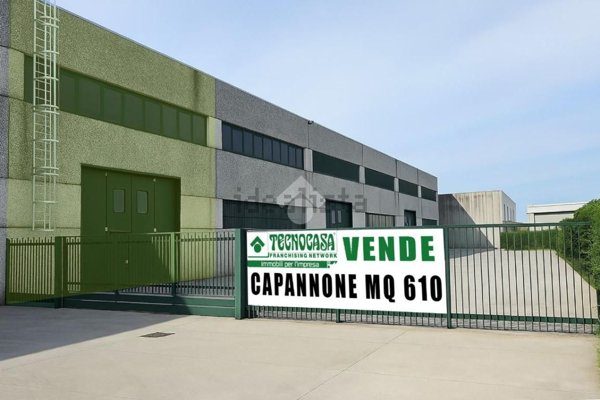 locale commerciale in vendita a Cormano
