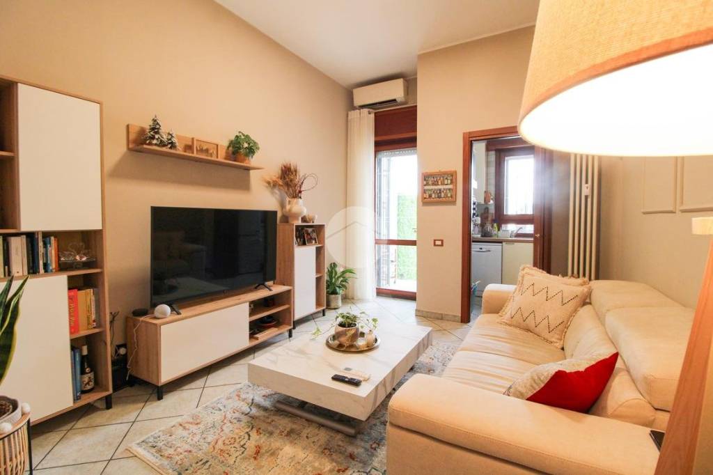 appartamento in vendita a Cormano in zona Brusuglio