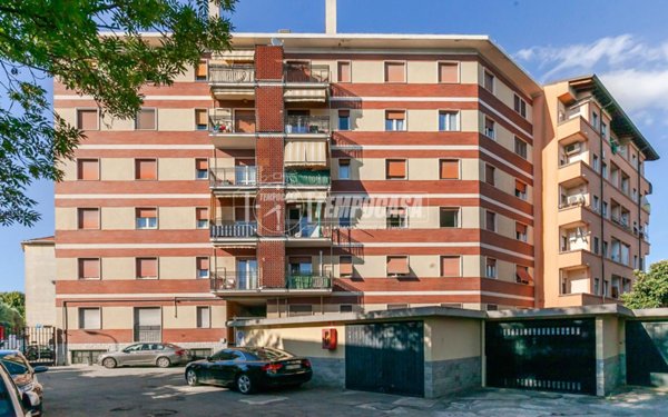 appartamento in vendita a Cormano in zona Brusuglio