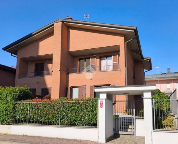 casa indipendente in vendita a Cormano
