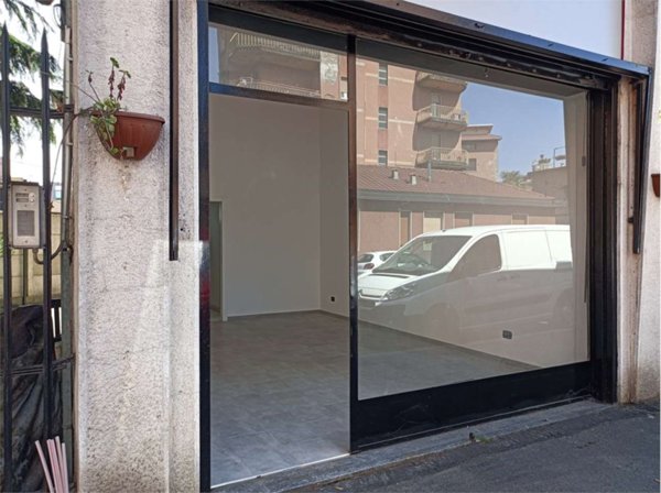 negozio in vendita a Cormano