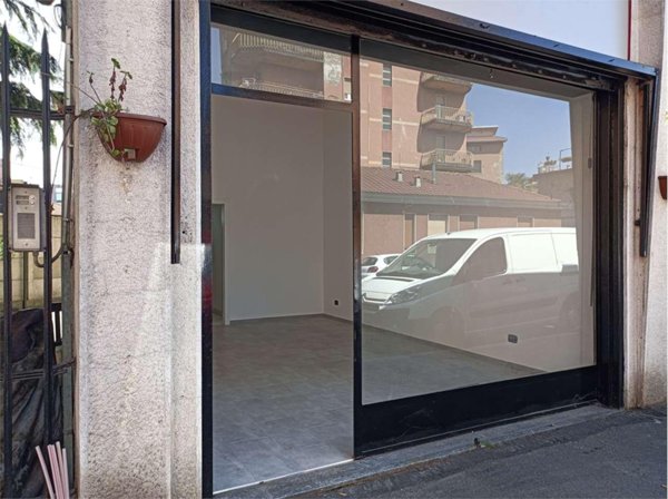 negozio in vendita a Cormano