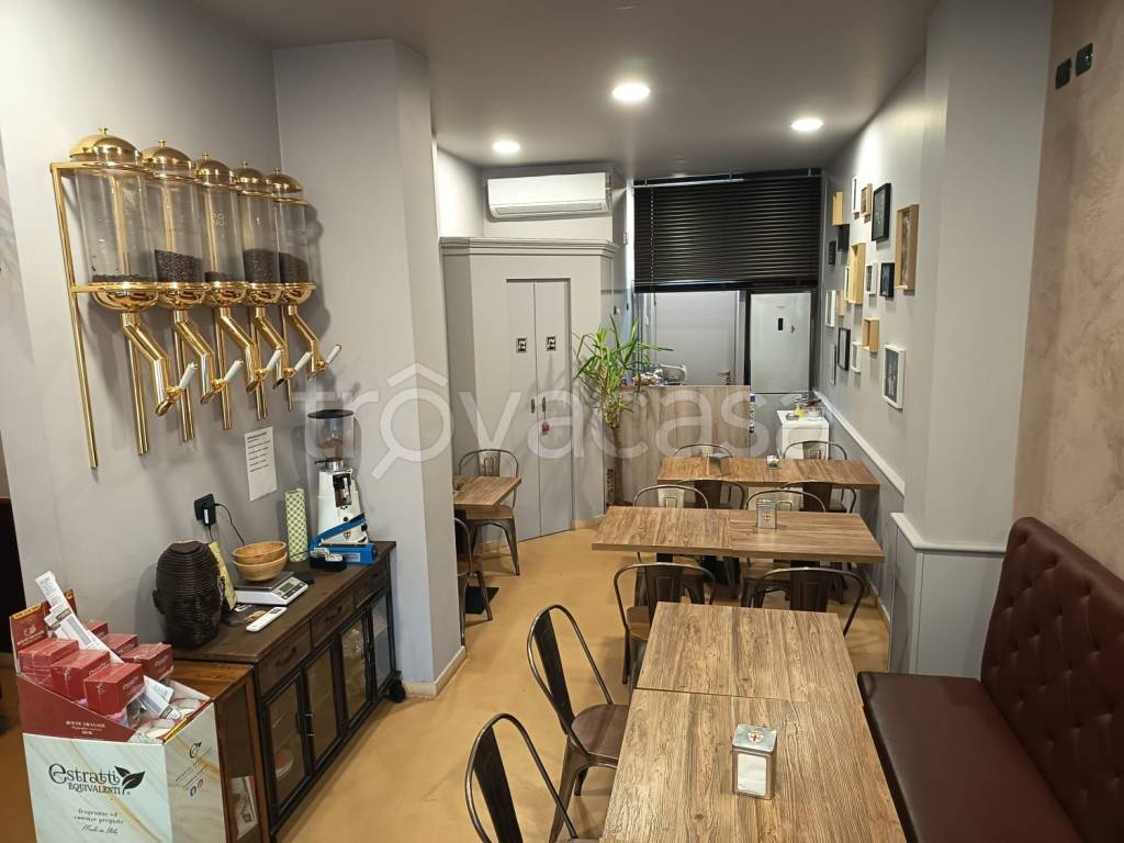 negozio in vendita a Cormano in zona Brusuglio