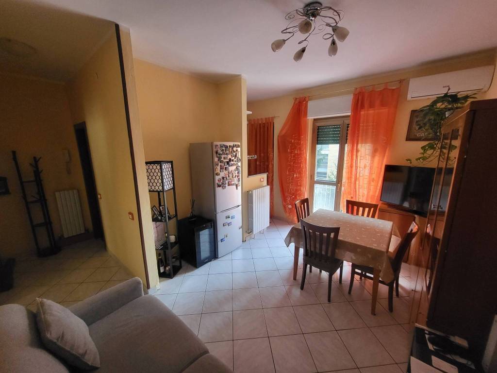 appartamento in vendita a Cormano in zona Molinazzo