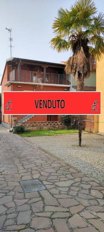 casa indipendente in vendita a Cormano