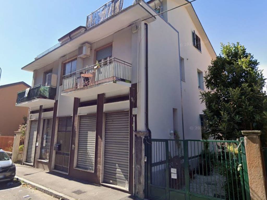 intera palazzina in vendita a Cormano in zona Brusuglio