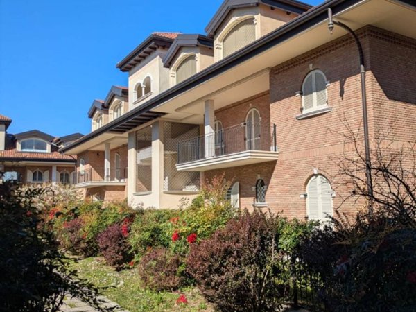 appartamento in vendita a Cormano in zona Molinazzo