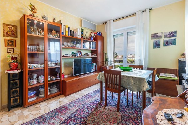 appartamento in vendita a Cormano in zona Molinazzo