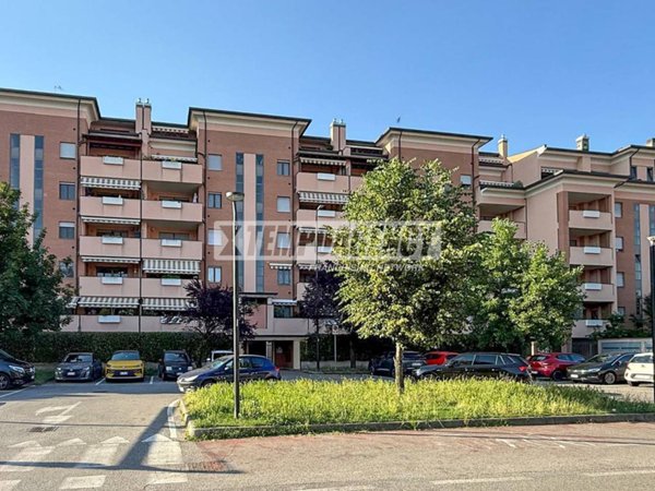 appartamento in vendita a Cormano in zona Molinazzo