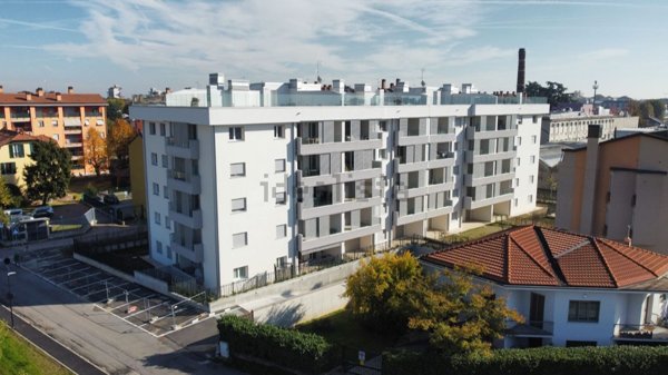 appartamento in vendita a Cormano in zona Molinazzo