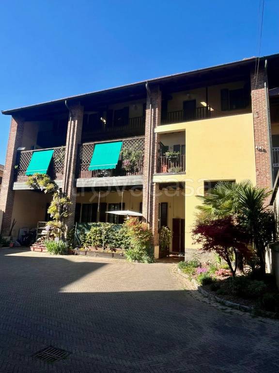 appartamento in vendita a Cormano in zona Brusuglio