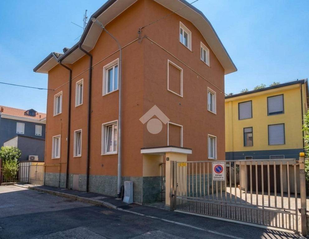 casa indipendente in vendita a Cormano