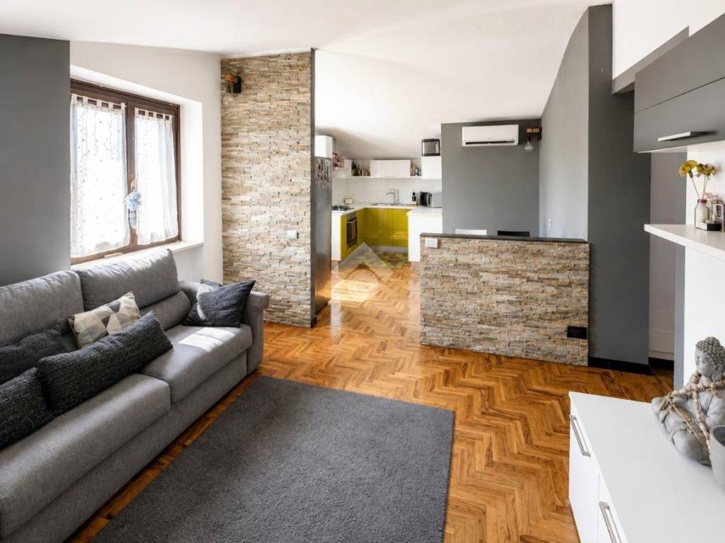 casa indipendente in vendita a Cormano