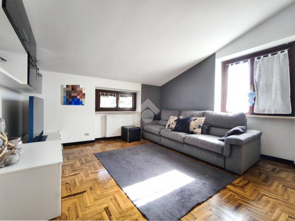 casa indipendente in vendita a Cormano