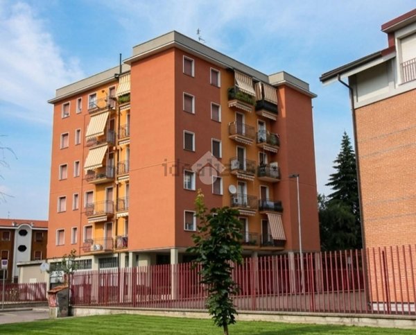 appartamento in vendita a Cormano in zona Molinazzo