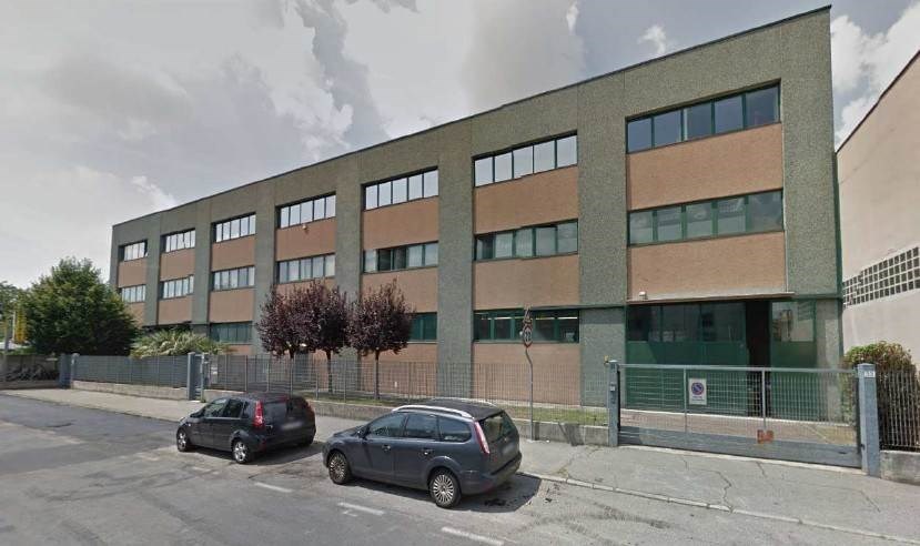 locale commerciale in vendita a Cormano in zona Brusuglio