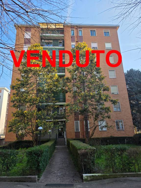 appartamento in vendita a Cormano in zona Brusuglio