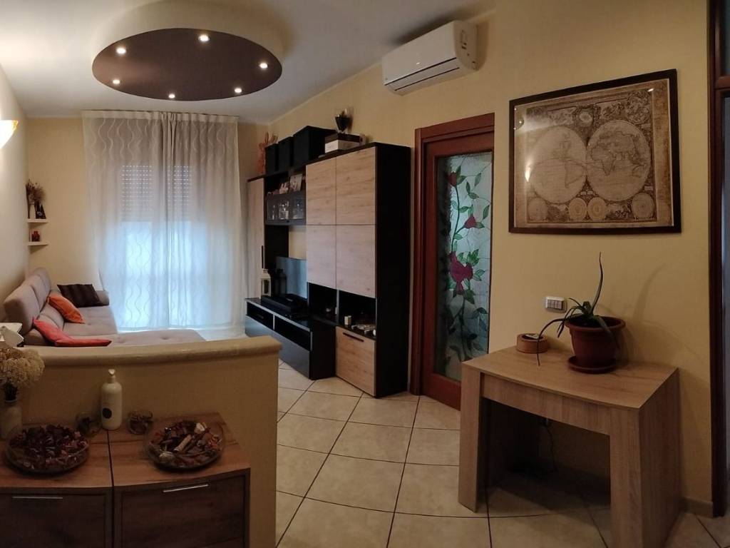 appartamento in vendita a Cormano in zona Molinazzo